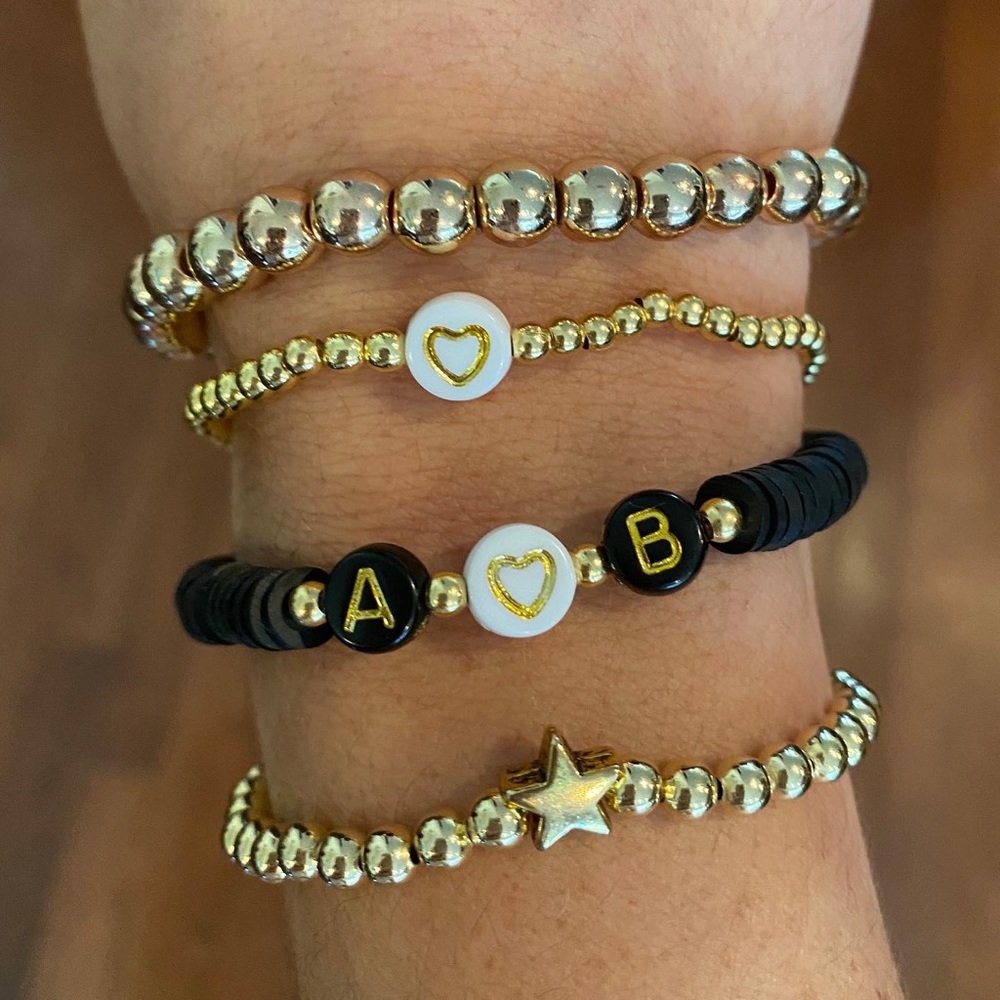 Customized stretch bracelets - Picture 1 of 5